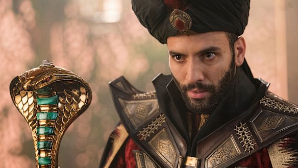 Marwan Kenzari plays the wicked Jafar with  absolute conviction. 