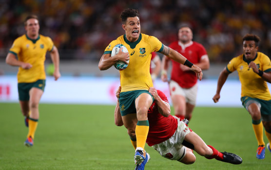 Matt To'omua in action for the Wallabies against England at the 2019 Rugby World Cup.