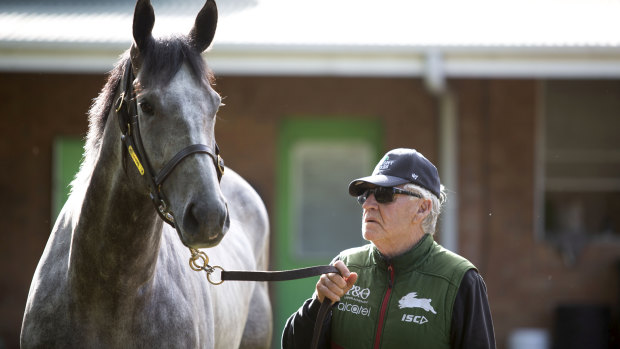 Hall Of Famer Les Bridge with his latest star, The Everest winner Classique Legend 