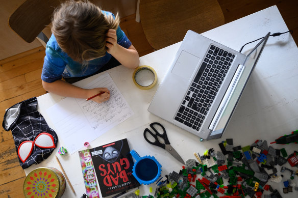 NSW students will begin remote classes during lockdown.