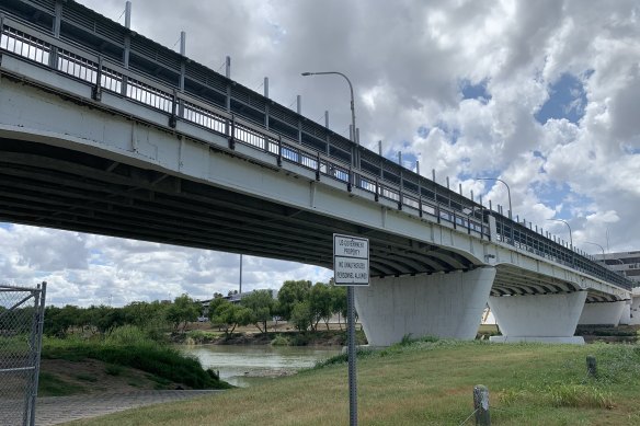 The main river crossing connecting the South Texan city of Laredo to Mexico.