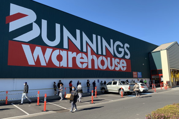 A long queue forms outside Bunnings, Northland on Sunday as Melburnians face tougher stage four lockdown restrictions within days.