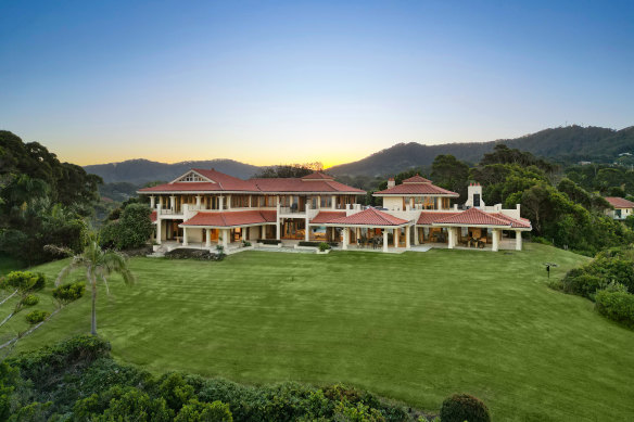 The Sapphire Beach property of Nathan Tinkler has returned to the market for $20 million.