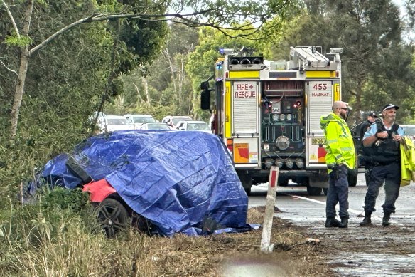 مردی جان خود را از دست داد و یک زن به شدت مجروح شد در تصادف در NSW Mid