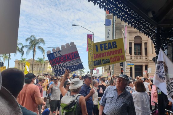 Thousands rally in Brisbane against COVID-19 lockdowns and vaccinations on Saturday.