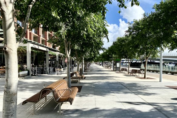 The boardwalk at Barangaroo, currently subject of a design competition. This theoretically “public” space is owned, controlled and dominated by the private interests that adjoin it.