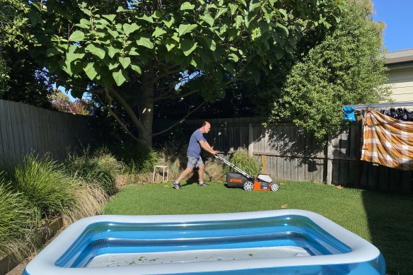 Relocation bliss.  From living in an inner-city apartment to have a lawn to mow.