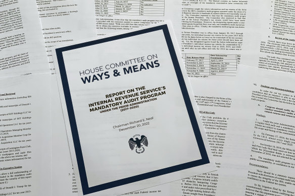 House Ways & Means Committee'nin IRS ve eski Başkan Donald Trump'ın vergi beyannamelerine ilişkin raporu Çarşamba günü yayınlandı.