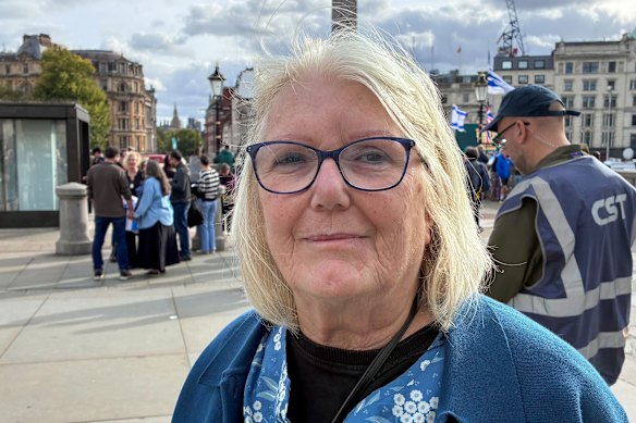 Mary Knight se juntou ao comício para apoiar os judeus britânicos depois de ver a 
