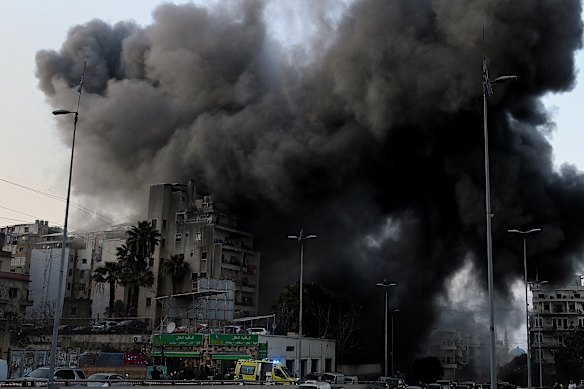 The strike hit a particular building in Bachoura.