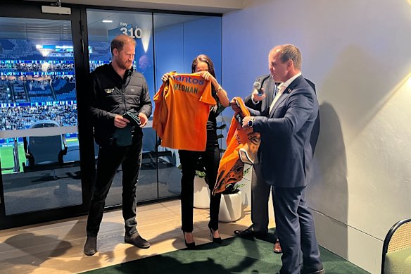 Wallabies jerseys all round.