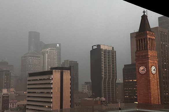 Cerca de 35 milímetros ou mais podem cair sobre Brisbane no início da próxima semana, à medida que os remanescentes do sistema meteorológico se movem para o sul. 