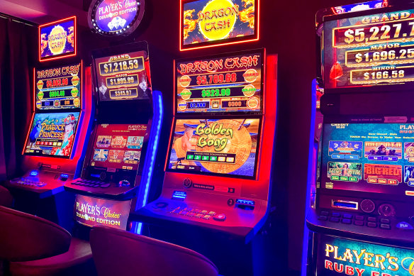 Victorian Premier Daniel Andrews has announced a series of reforms for the state’s 30,000 poker machines.
