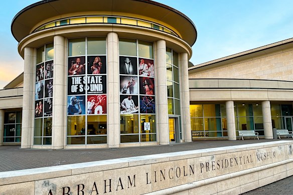 Outside Springfield’s Abraham Lincoln Presidential Museum.