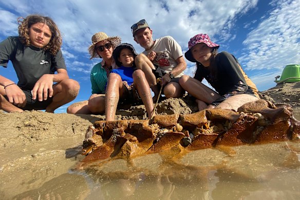 The Davidson family with the whale fossil in December last year: Max, 14, Kristina, Woody, 9, Nick and Mina, 11. 