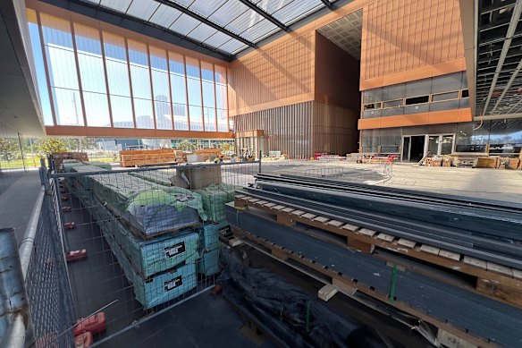 Construction on the $385 million EQWest towers at Elizabeth Quay appears to have stalled.