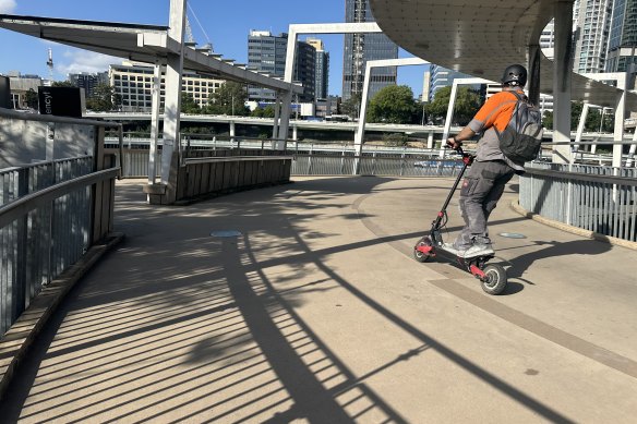 The small wheels and high centre of gravity make e-scooters dangerous in high-speed crashes.