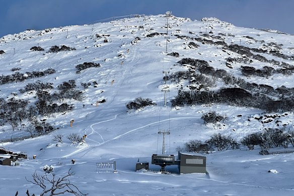 Mount Perisher 6 chairlift, the highest lifted point in the country, following a snow dump.