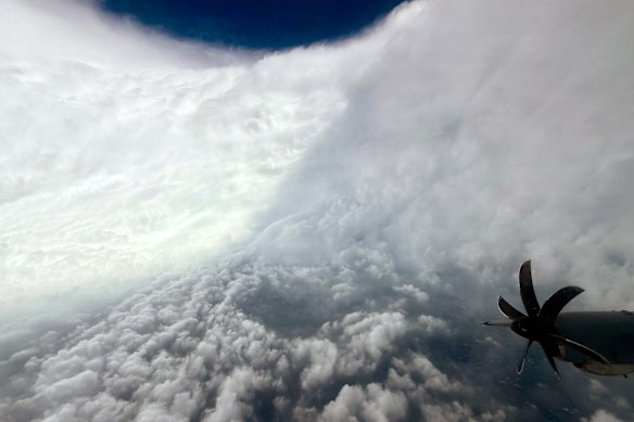 A US Airforce crew captured Melissa’s path.