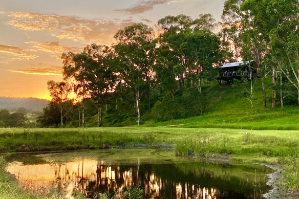 The seemingly secluded property is not far from the Hunter Valley wineries.