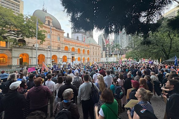 The union said its rally outside parliament on the day of the state budget was unexpectedly large.