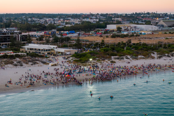 More than 1500 swimmers took part in Saturday’s Euroz Hartleys Port to Pub swim.