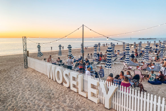 Bonus: you can be on the beach or among the vineyards in no time at all.