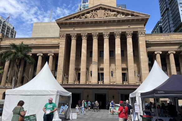 Polls closed at Brisbane City Hall, and across the rest of the state, at 6pm on Saturday 16 March.