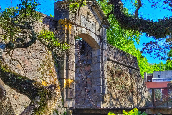 The impressive Old Town Gate.