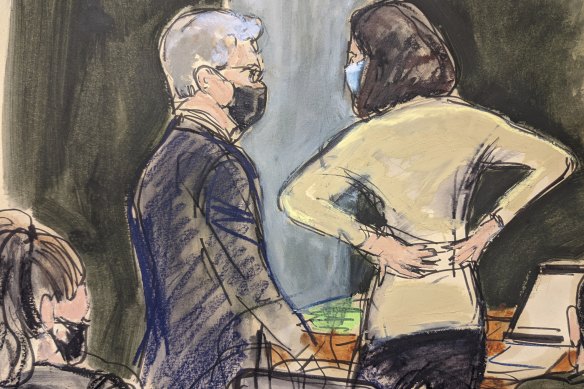 Defence attorney Jeffrey Pagliuca, left, confers with Ghislaine Maxwell during Maxwell’s sex trafficking trial, in New York. 