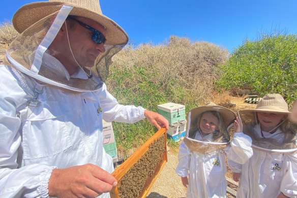 Learning about beekeeping on Folegandros.