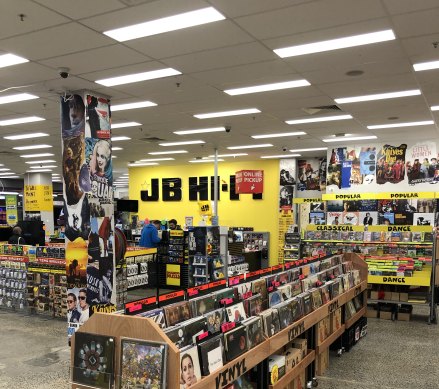 JB Hi-Fi is facing a class action lawsuit over its extended warranties. 