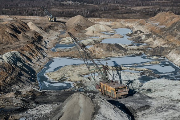 Excavators mining rare earth materials on Ukrainian soil in February 2025.