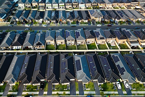 House sizes remain large while blocks of land are shrinking in the greenfields, causing loss of open space and a lack of trees.