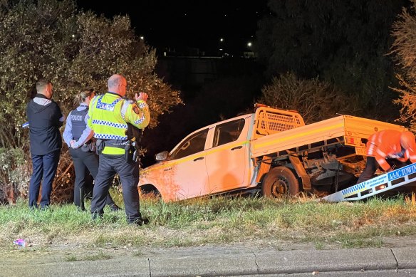 Major Crash extracting the wrecked vehicle on the Clayton Street.