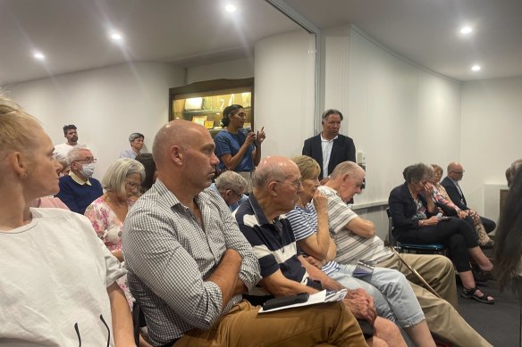 Up to 150 residents, councillors and stakeholders attended the meeting in person on Wednesday evening, while many more tuned in online.