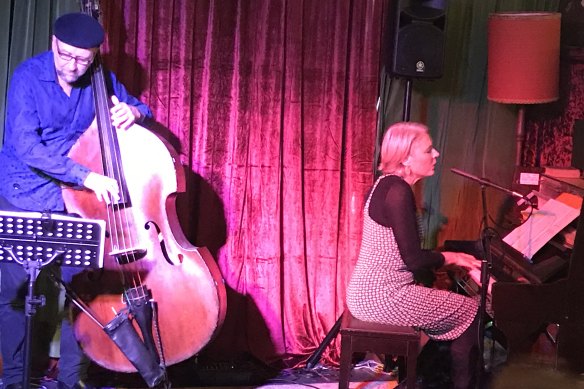 Felicity Wilcox and Lloyd Swanton perform at the Avalon.