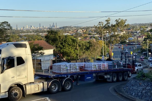 Looking towards Brisbane CBD down Old Northern Road from Everton Hills.