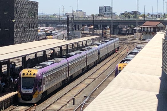 Regional fast rail will connect the state, benefit the regions and relieve Melbourne of significant pressure.