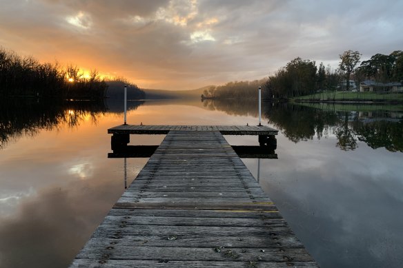 Lake Conjola at dawn.