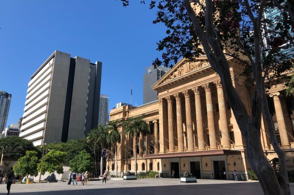In making the announcement, Cr Schrinner pointed to 2018 changes in Queensland Parliament to ensure sitting days wrapped up by 7.30pm at the latest.
