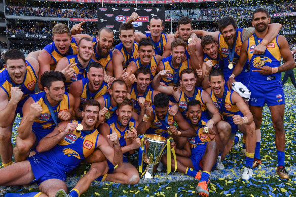 West Coast celebrate their 2018 premiership.