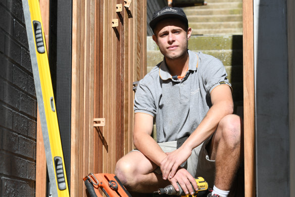 Jayden Fleischer is a fourth-year apprentice carpenter. The Australian Productivity Commission has recommended reducing barriers to apprenticeship and non-apprenticeship pathways.