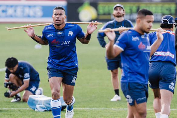 Bulldogs skipper Stephen Crichton during a training session in September.