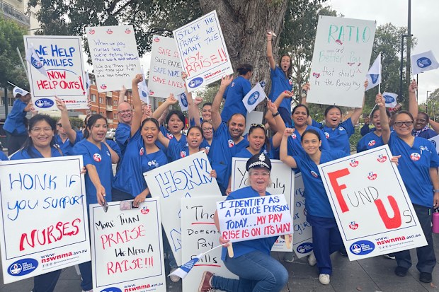 Healthscope, Ramsay NSW private hospital nurses strike for 15pc pay ...