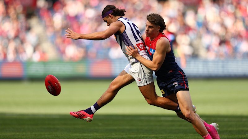 Fremantle’s Murphy Reid in doubt for Crows match after groin hit