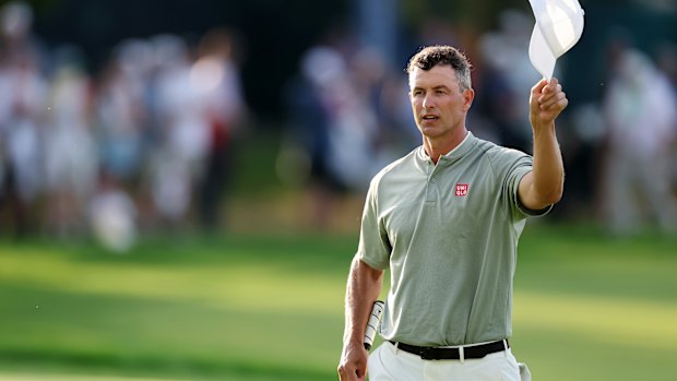 Adam Scott of Australia acknowledges the crowd.