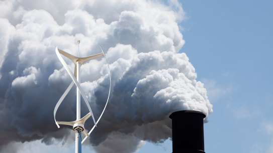 Aware Super chief executive Deanne Stewart has defended her $125 billion fund's policy on climate in the face of ongoing criticism from federal politicians.