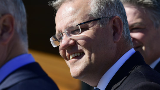 Prime Minister Scott Morrison 's response to bad economic news didn't inspire confidence.