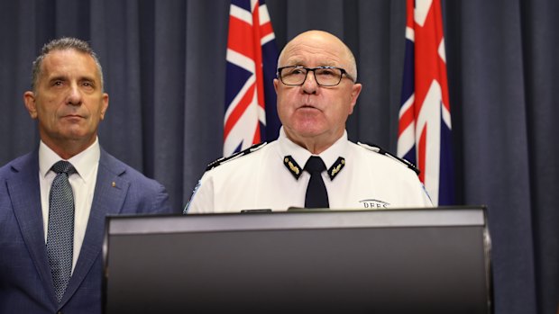 Darren Klemm warns about Narelle’s path on Friday morning.